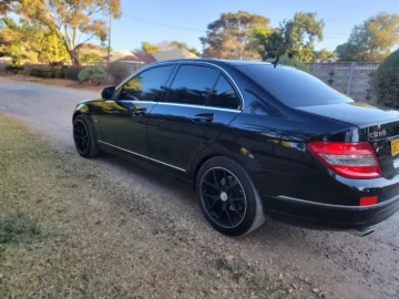 Mercedes Benz C-Class 2009