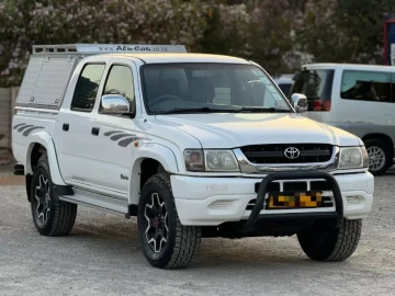 Toyota Hilux 2004