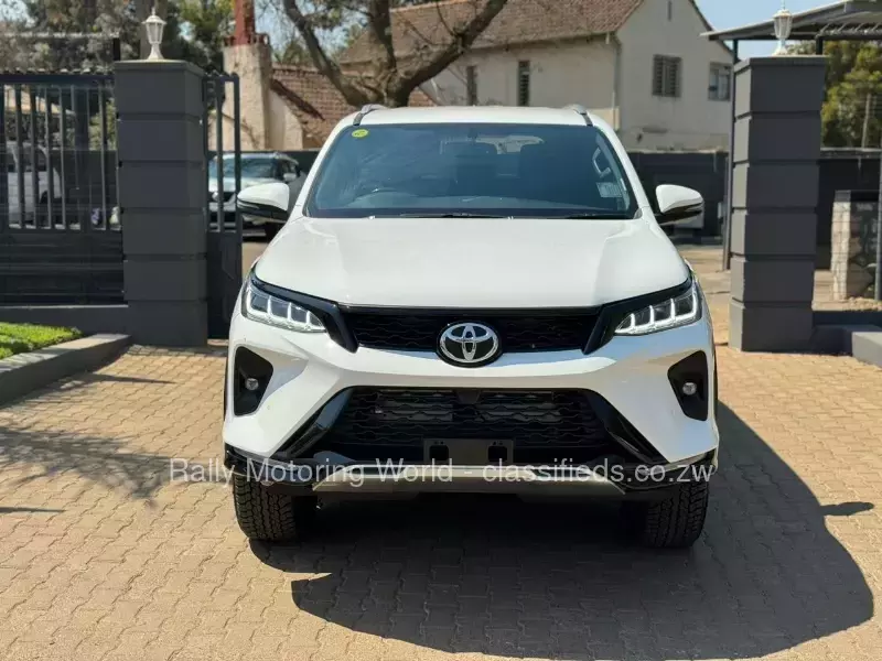 Toyota Fortuner 2024