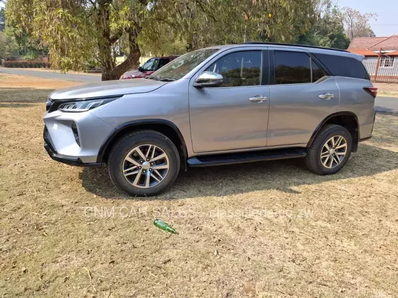 Toyota Fortuner 2023