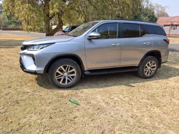 Toyota Fortuner 2023