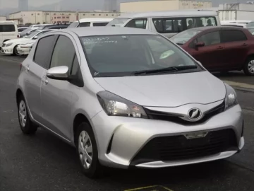 Toyota Vitz 2015