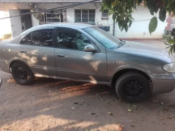 Nissan Bluebird Sylphy 2012