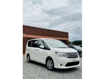 Nissan Serena 2016