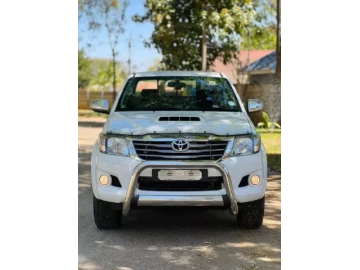 Toyota Hilux 2014