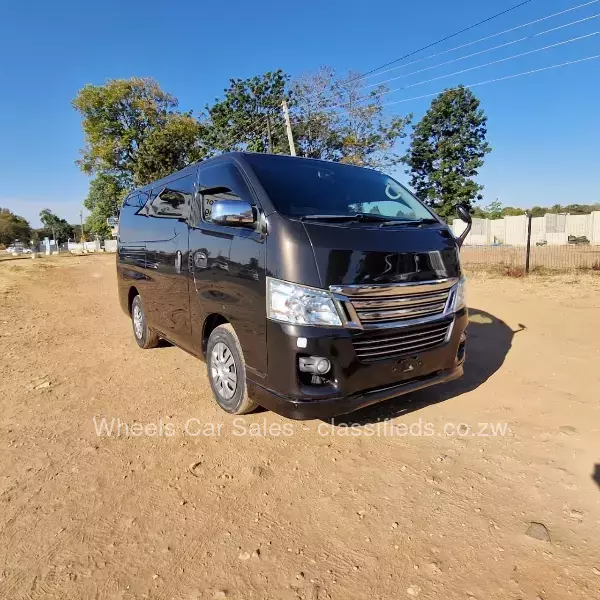 Nissan Caravan 2016