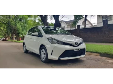 Toyota Vitz 2015