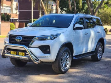 Toyota Fortuner 2022