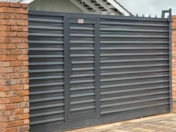 4m x 2m V-shaped Sliding Gates