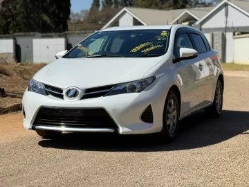 Toyota Auris 2014