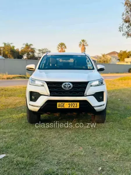 Toyota Fortuner 2022