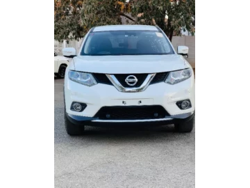 Nissan X-Trail 2015