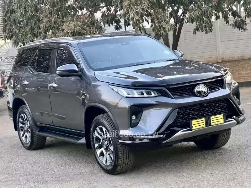 Toyota Fortuner 2024