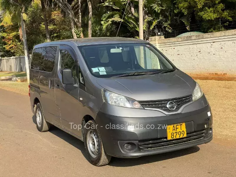 Nissan NV200 2013