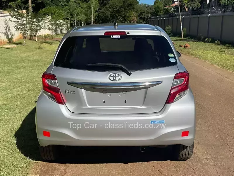 Toyota Vitz 2014