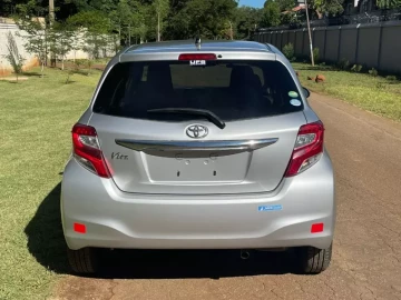 Toyota Vitz 2014