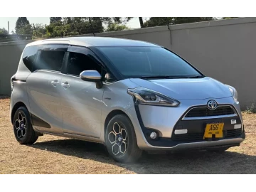 Toyota Sienta 2014