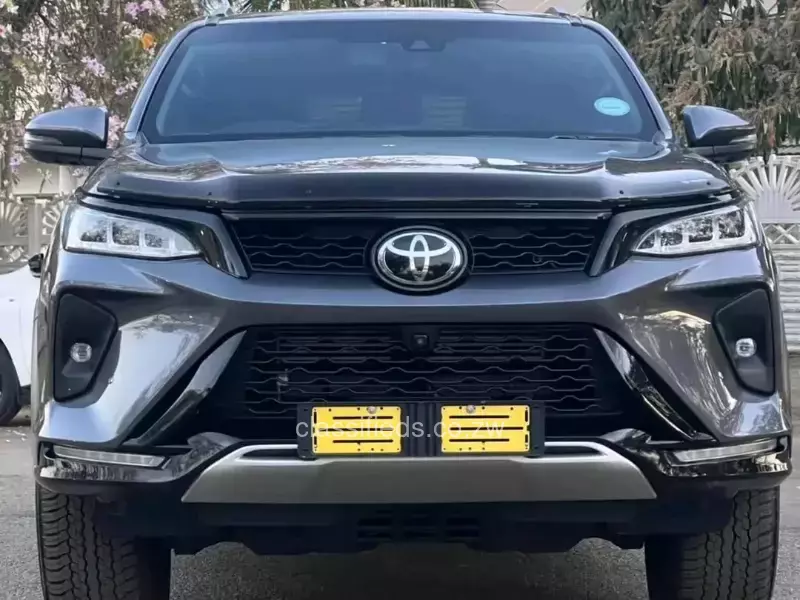 Toyota Fortuner 2024