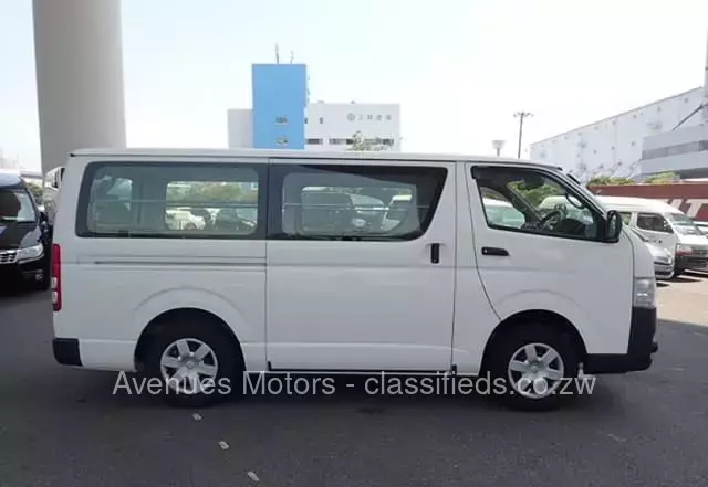 Toyota Hiace 2019