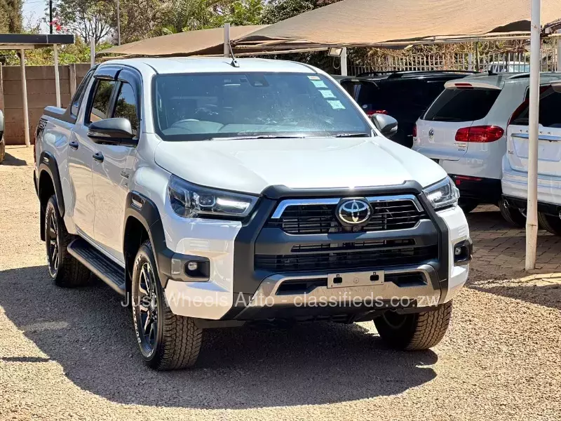 Toyota Hilux 2023