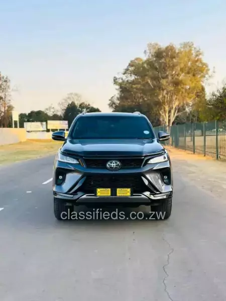 Toyota Fortuner 2024