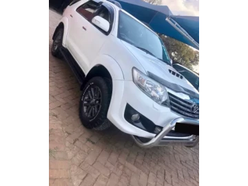 Toyota Fortuner 2012