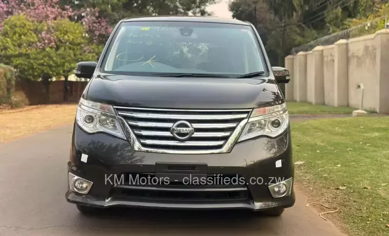 Nissan Serena 2015