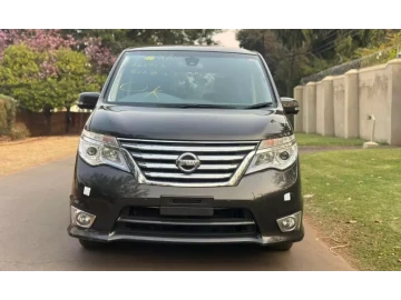 Nissan Serena 2015