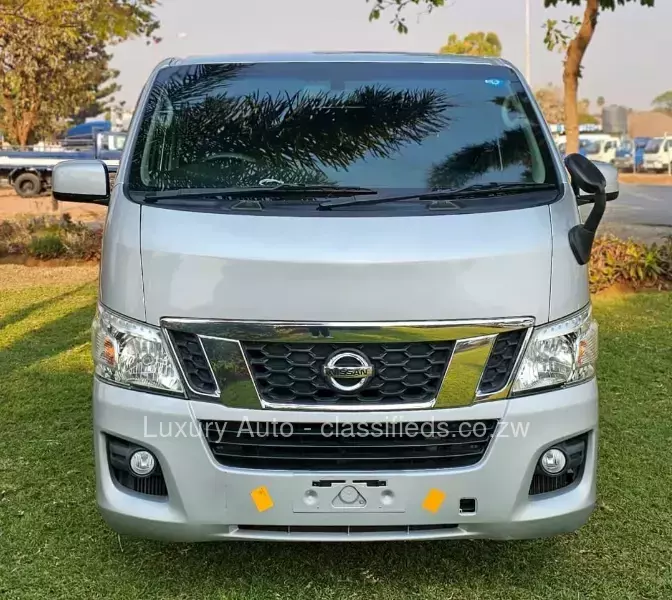 Nissan NV350 2015