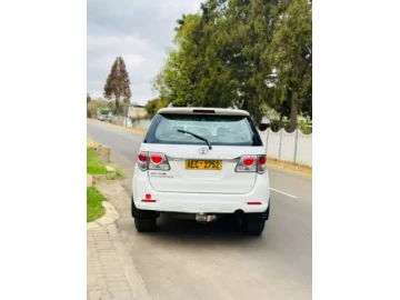 Toyota Fortuner 2014