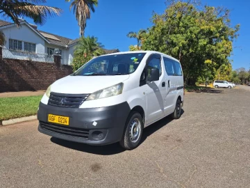 Mitsubishi Delica 2013