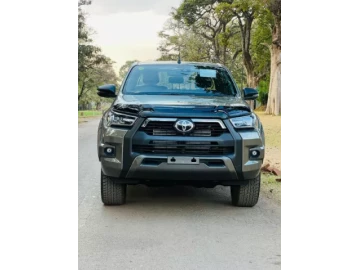 Toyota Hilux 2024