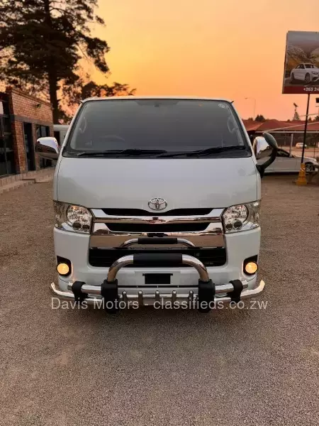 Toyota Hiace 2018