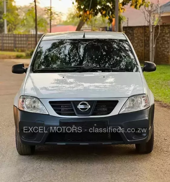 Nissan NP200 2017