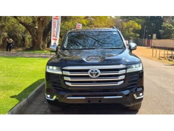 Toyota Land Cruiser 2023