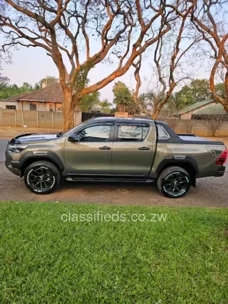 Toyota Hilux 2024