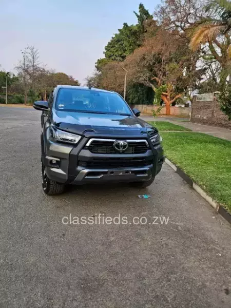 Toyota Hilux 2024