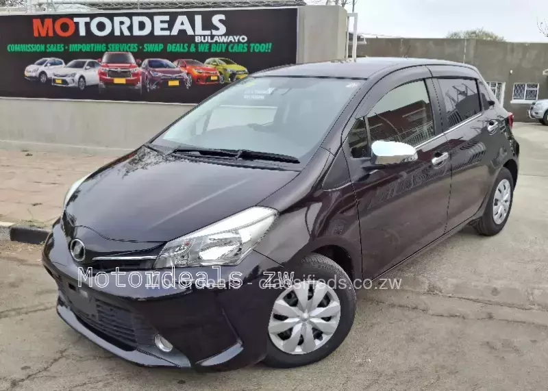 Toyota Vitz 2015