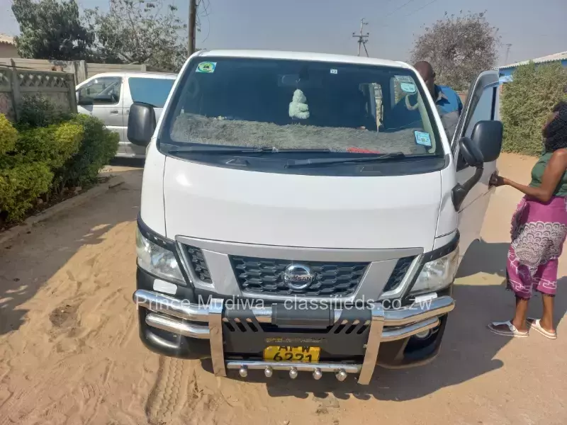 Nissan NV350 2013