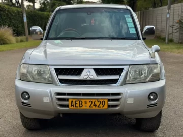 Mitsubishi Pajero 2005