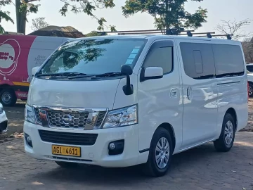 Nissan NV350 2015