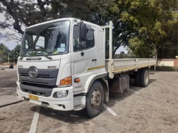 Hino Dutro 2020