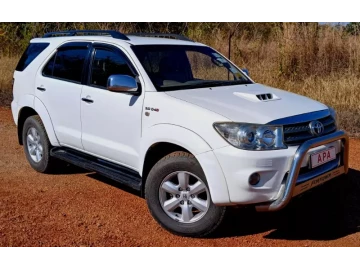 Toyota Fortuner 2011