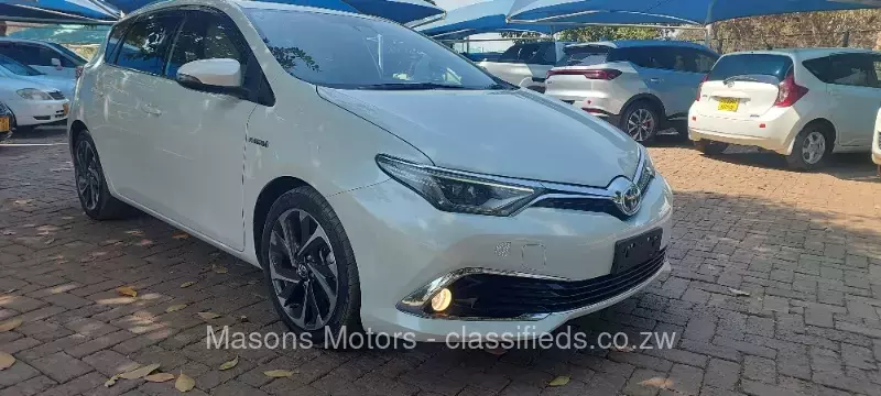 Toyota Auris 2016