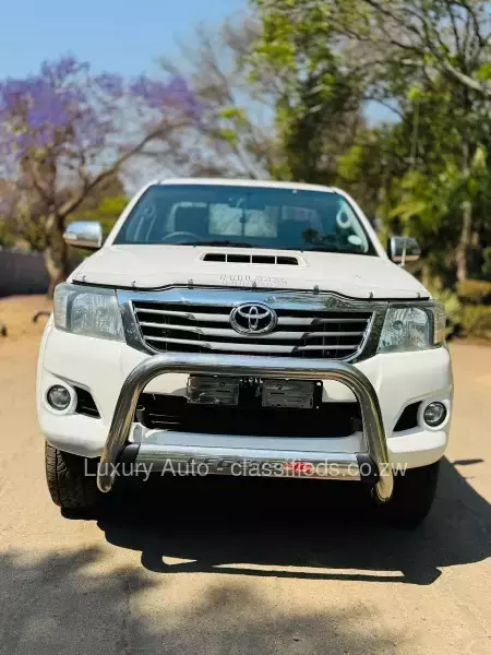 Toyota Hilux 2015