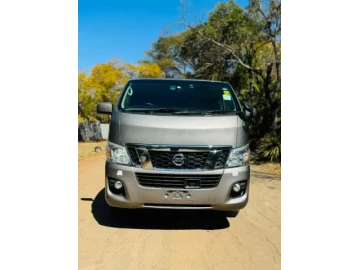 Nissan NV350 2015