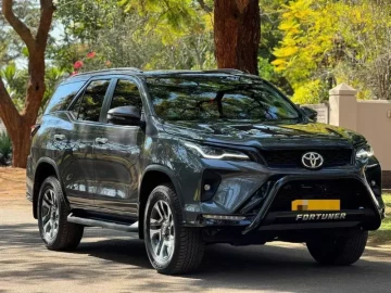 Toyota Fortuner 2023