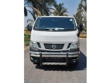 Nissan Caravan NV350 2015