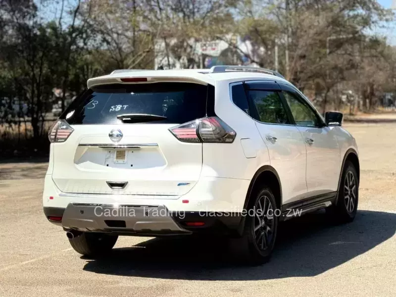 Nissan X-Trail 2015