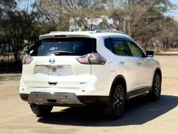 Nissan X-Trail 2015